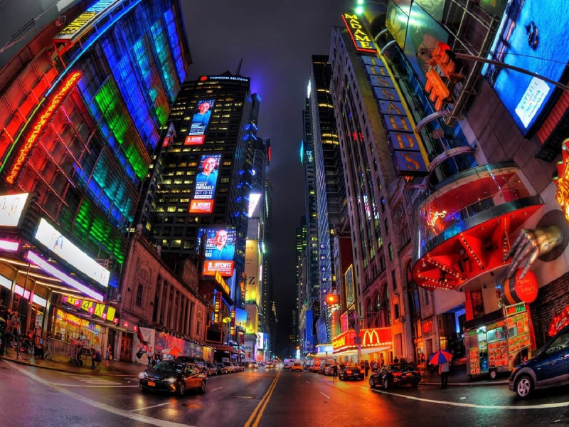 Activistas del clima denuncian que las luces de Nueva York brillan demasiado