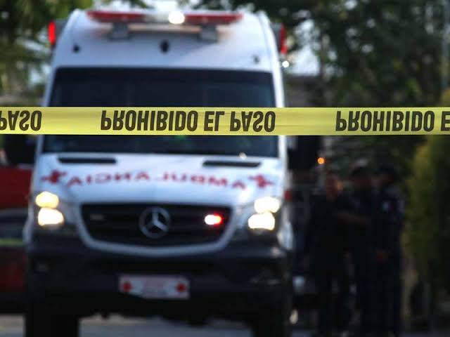 Hombre ataca con arma blanca al nuevo novio de su ex en Torreón; no soportó verla con otro
