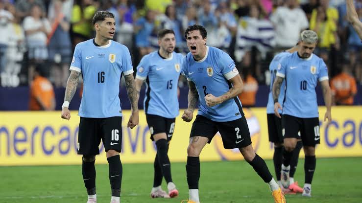 Selección de Uruguay retrasa su viaje a Charlotte por problemas en el avión